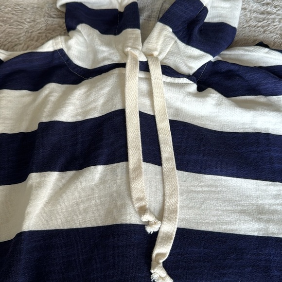 J.Crew 100% cotton sweatshirt - Picture 2 of 3